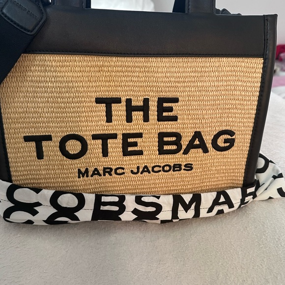 Marc Jacobs The Woven Medium Tote bag - Neutrals - Picture 2 of 7